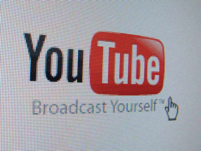 Суд бразильского города Сан-Паулу обязал интернет-сервис YouTube в десятидневный срок снять с показа фильм "Невинность мусульман" в силу его провокационного характера