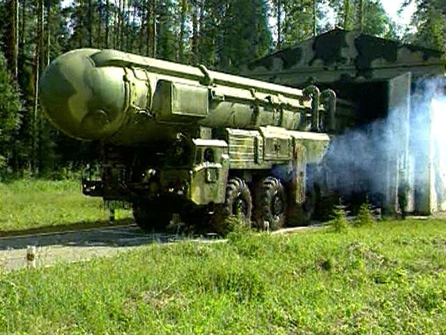 Напротив, на основании фактов перевооружения дивизий РВСН логичнее было бы говорить о стремительном обновлении российского ракетно-ядерного потенциала, уверена "НГ"