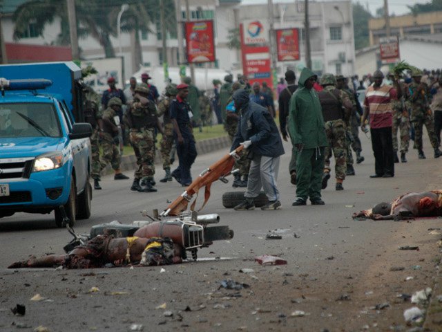 На северо-востоке Нигерии, в городе Муби, неизвестные расстреляли студентов государственного политехнического колледжа. Погибли 27 человек