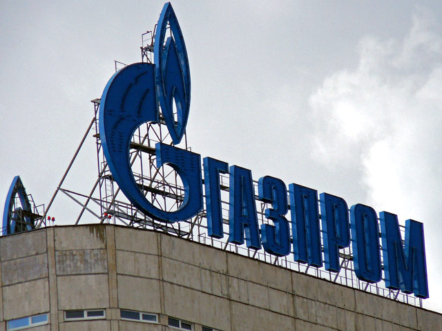 Литва 3 октября инициировала иск против "Газпрома" в Стокгольмском арбитраже, предъявив российскому газовому концерну претензии на сумму почти в 1,5 миллиарда евро