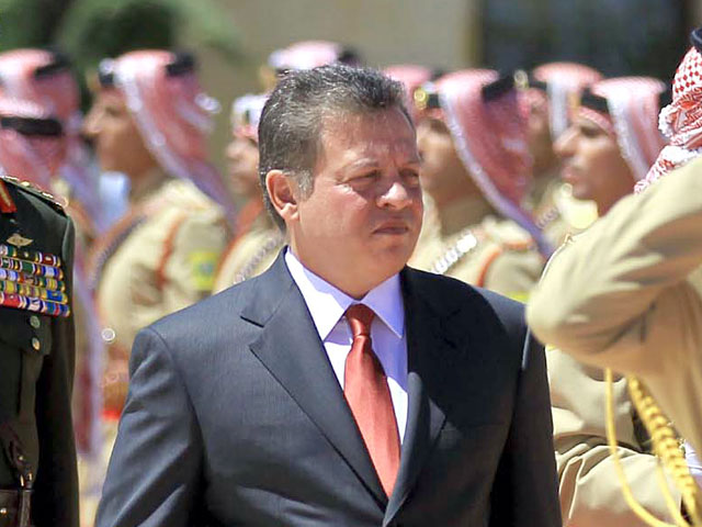 Король Иордании Абдалла II распустил в четверг парламент страны и назначил досрочные выборы