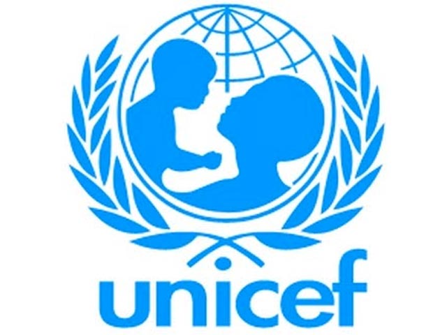 Россия дала Детскому фонду ООН (ЮНИСЕФ) время до 31 декабря 2012 года завершить все остающиеся в РФ проекты. Такое решение принято в связи с тем, что Россия стала донором, а не получателем иностранной помощи