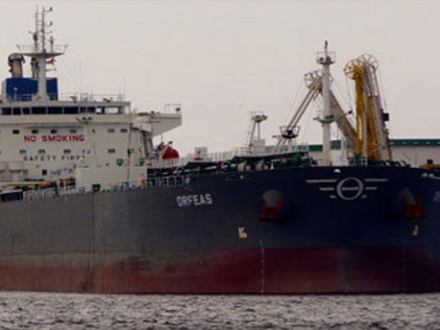 Морские пираты в Гвинейском заливе, на западе Африки, освободили греческий танкер Orfeas после трех дней плена