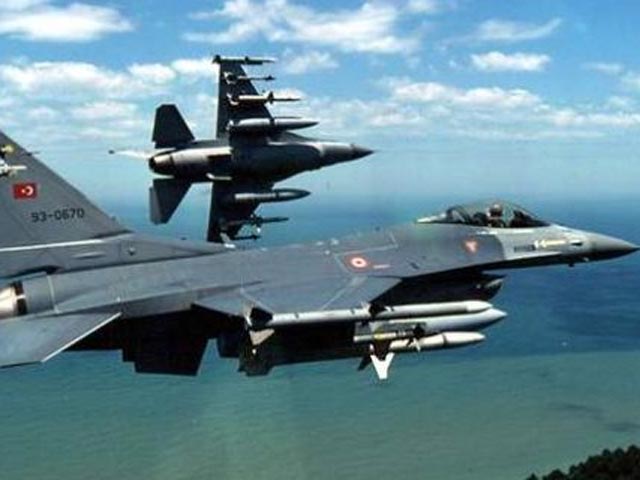 Истребители ВВС Турции F-16 в среду вынудили совершить в аэропорту Анкары сирийский пассажирский самолет, выполнявший полет из Москвы в Дамаск