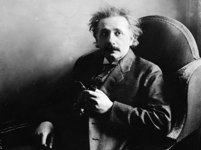 Рукописное письмо Альберта Эйнштейна, в котором великий ученый рассуждает о боге и религии, на интернет-аукционе eBay уже в первые минуты торгов было оценено в 3 миллиона долларов
