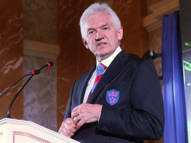 Президент хоккейного клуба СКА Геннадий Тимченко на презентации нового состава команды, август 2012 года