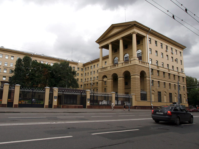 ГУ МВД по Москве проводит служебную проверку в связи с нападением группы стражей порядка на частного извозчика