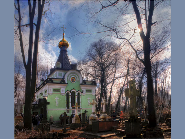 Часовню Ксении Блаженной построили в третьей четверти XIX века над могилой