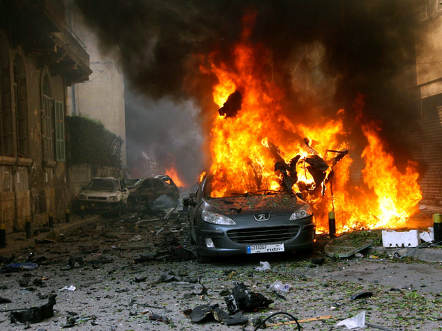 Мощный взрыв прогремел в пятницу в центре Бейрута