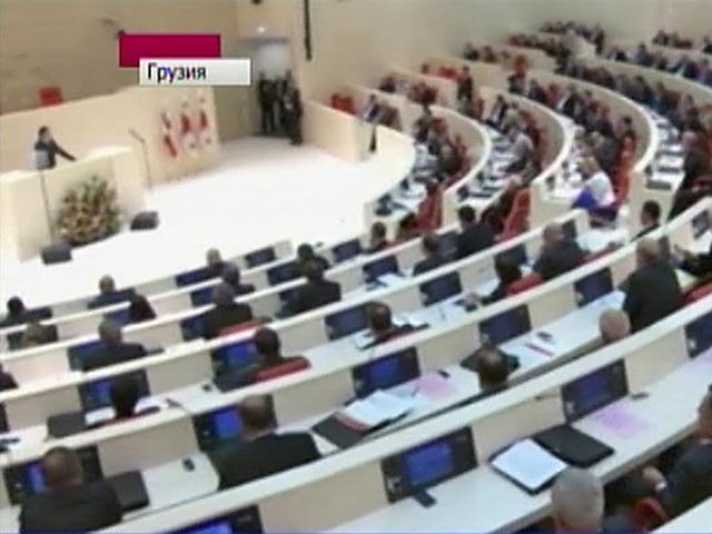 В новом парламенте Грузии, сформированном по результатам выборов 1 октября, будет создана следственная комиссия по расследованию "преступлений", совершенных в период правления президента Михаила Саакашвили