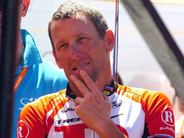 Союз велосипедистов согласился с пожизненной дисквалификацией Армстронга