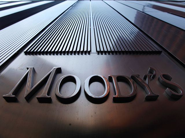 После объявления о поглощении Moody's поставило рейтинги "Роснефти" и ТНК-BP на пересмотр с возможностью снижения