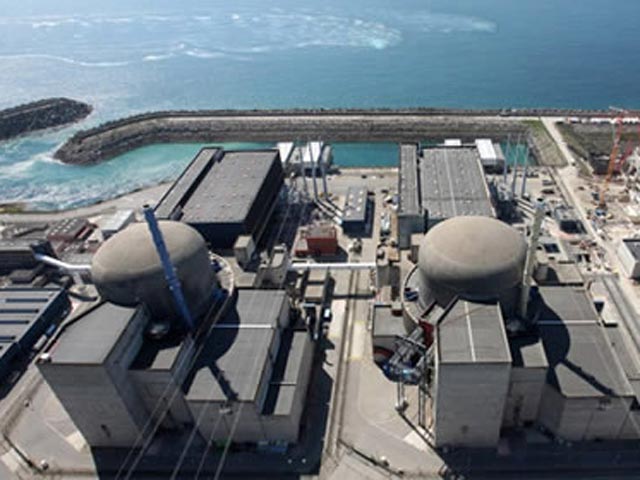 Первый реактор французской атомной электростанции "Фламанвиль" (северо-западный департамент Манш) переведен в состояние холодной остановки