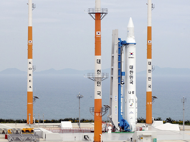 Запуск южнокорейской ракеты-носителя KSLV-1, планировавшийся на пятницу, перенесен по техническим причинам из-за проблем с первой ступенью российского производства