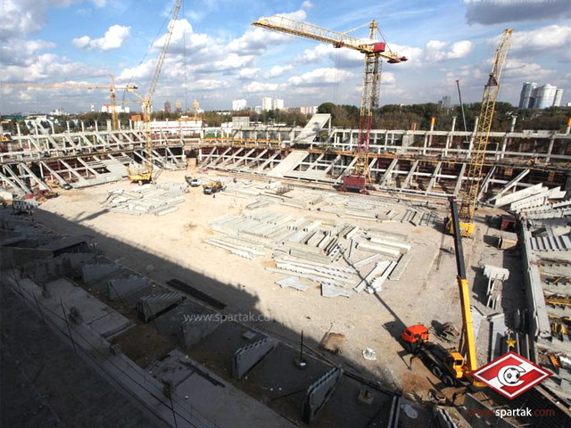 Генеральный директор стадиона "Спартак" Андрей Федун сообщил, что возведение арены идет по плану, ее планируют сдать в эксплуатацию в 2015 году