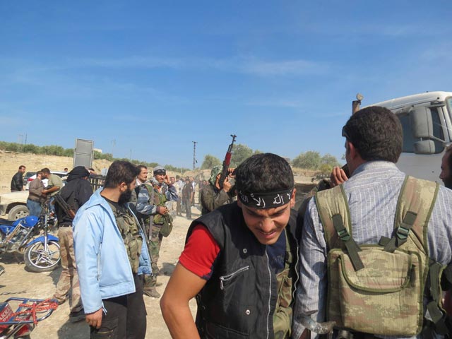 Сирийские повстанцы начали наступление на стратегический аэропорт
