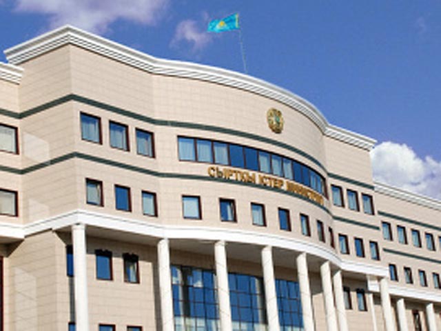В консульский отдел посольства Казахстана в РФ регулярно поступает информация о казахстанских гражданах, попадающих в трудовое рабство в Москве