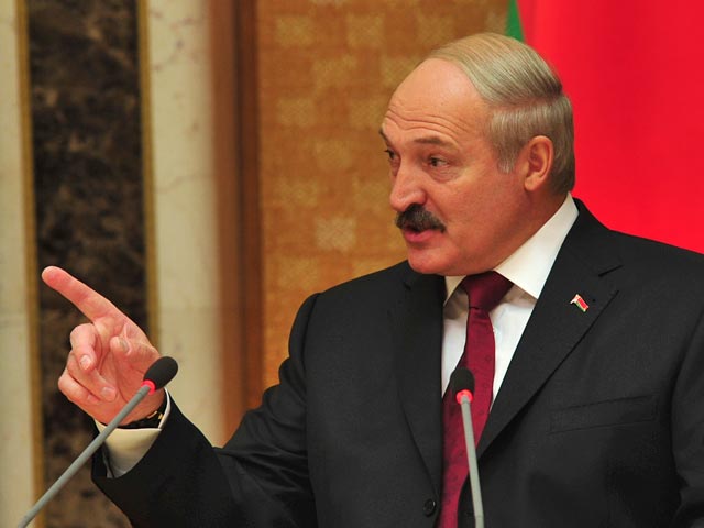 Лукашенко отстранил от дел главу КГБ Белоруссии