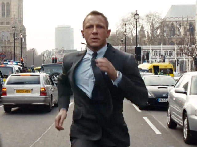Новый фильм о Джеймсе Бонде "007: Координаты "Скайфолл" (Skyfall), 23-й фильм "бондианы", поставил рекорд сборов для франшизы, заработав за первые выходные после премьеры 87,8 млн долларов в североамериканском прокате