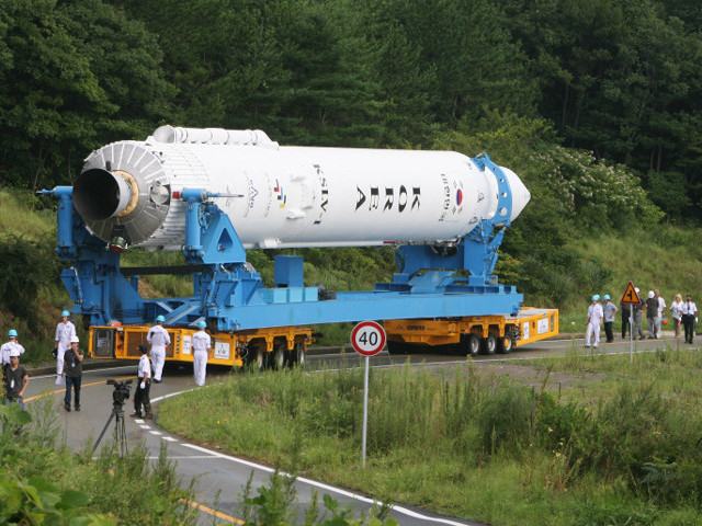 Планировавшийся до 24 ноября повторный запуск российско-южнокорейской ракеты "Наро-1" с научным спутником на борту вновь откладывается