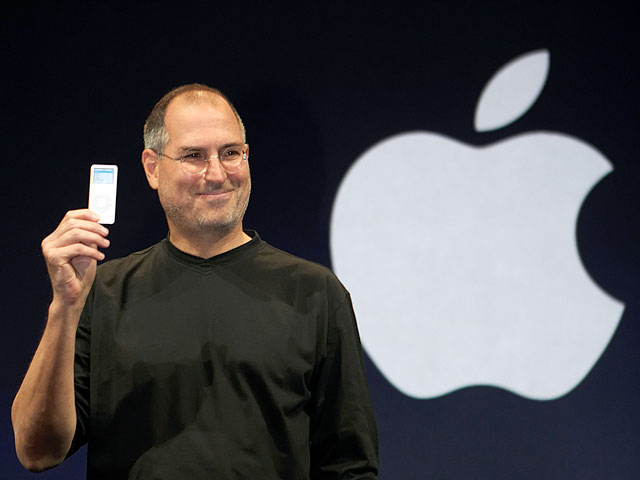 Киноверсия биографии основателя Apple Стива Джобса будет содержать всего три сцены, повествующие о событиях накануне анонса важнейших продуктов, к созданию которых был причастен Джобс