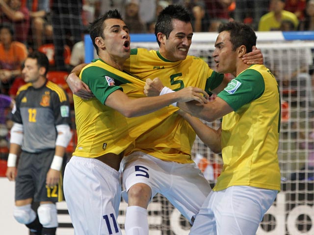 Бразильцы в пятый раз стали чемпионами мира по мини-футболу