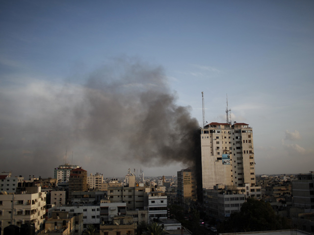 Израильские ВВС ликвидировали четырех видных деятелей террористической группировки "Исламский джихад" при атаке на высотное здание "Аш-Шурук" в Газе