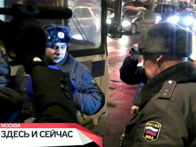 Полиция задержала нескольких участников несанкционированной акции у здания Федеральной службы исполнения наказаний в Москве, их число уточняется