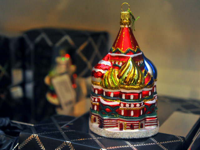 Традиционные новогодние фуршеты в этом году пройдут далеко не во всех российских компаниях