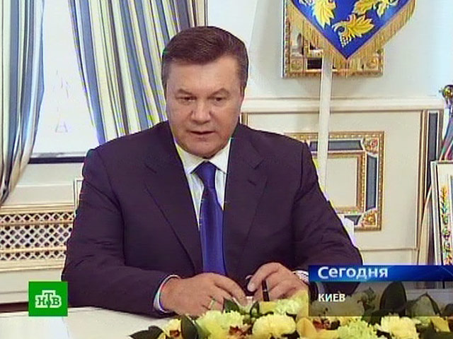 Виктор Янукович принял отставку премьер-министра Украины и всего правительства