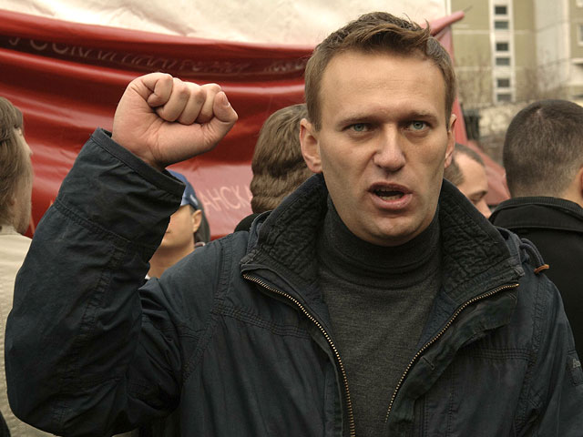 Навальный изобличает "мелких, но самых отвратительных жуликов" - воруют у сирот и инвалидов