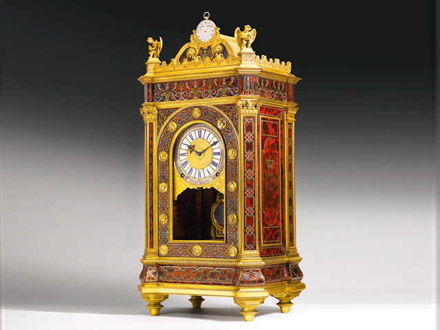 Часы всемирно известной часовой фирмы Breguet, изготовленные в 1835 году, ушли с молотка на торгах аукционного дома Sotheby's в Нью-Йорке за 6,8 миллиона долларов