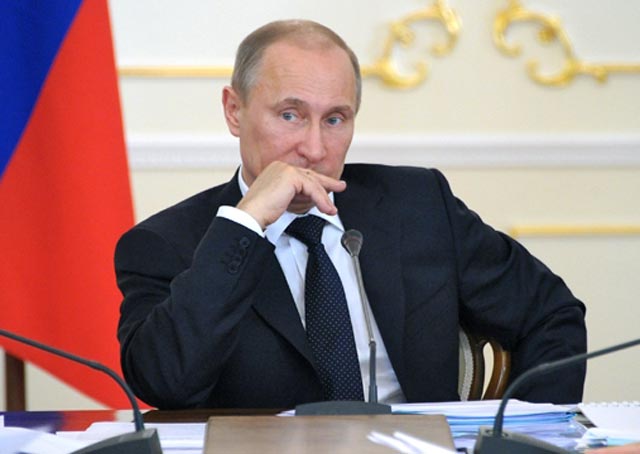 Западная пресса подбирает Путину новый имидж: "Владимир Мудрый", "новый Брежнев" и "демедведизатор"