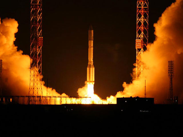 Запущенный в субботу вечером с Байконура спутник "Ямал-402", который заказал "Газпром", не вышел на расчетную орбиту