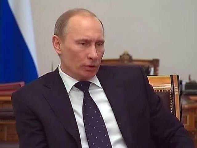Молодой Путин, занимающийся спортом, ныряющий в море и летающий на самолете - символ стабильности для любого инвестора, 60-летний Путин с больной спиной - повод серьезно нервничать, - так журнал Forbes оценивает инвестиционный фактор здоровья президента Р