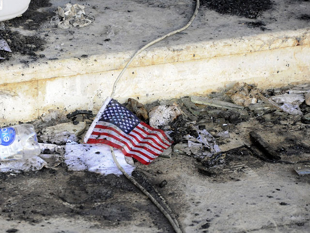 Вину за гибель посла США в Бенгази возложили на Госдепартамент