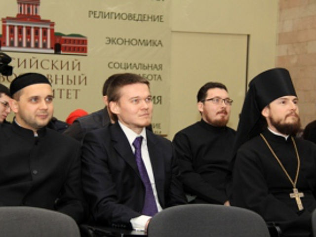 Ректор Российского православного университета игумен Петр (Еремеев) предложил проводить регулярные встречи православной и исламской молодежи