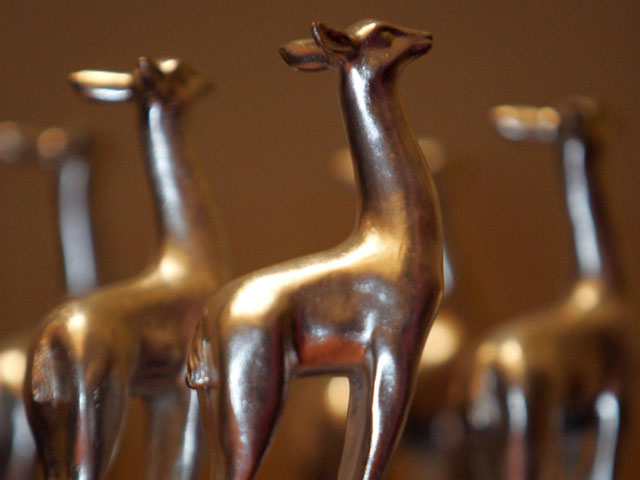 По итогам традиционного опроса спортивные журналисты назвали десятку лауреатов, которые будут награждены статуэтками "Серебряная лань"