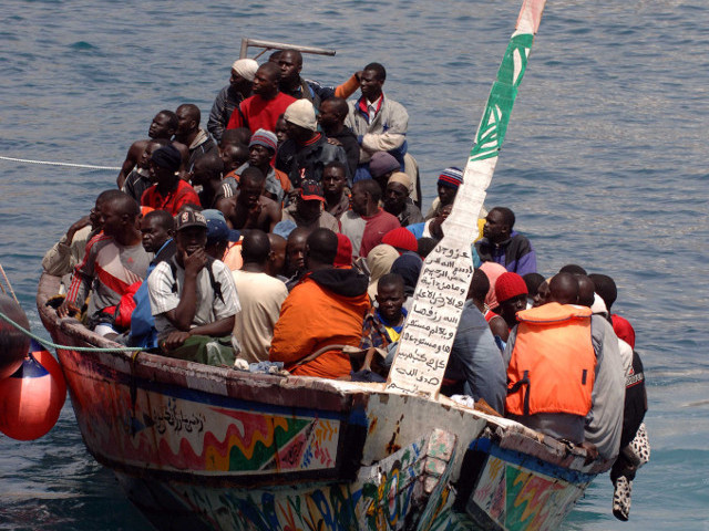У берегов Сомали погибли 55 человек в результате крушения судна с нелегальными иммигрантами