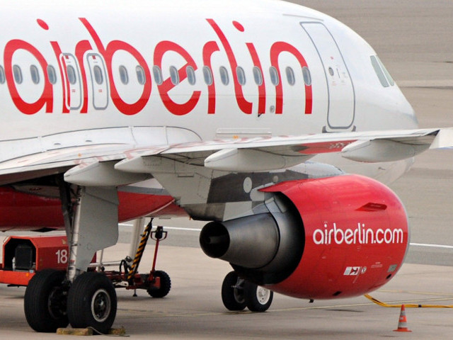 Самолет германской авиакомпании Air Berlin совершил экстренную посадку в международном аэропорту острова Пхукет, на юго-западе Таиланда