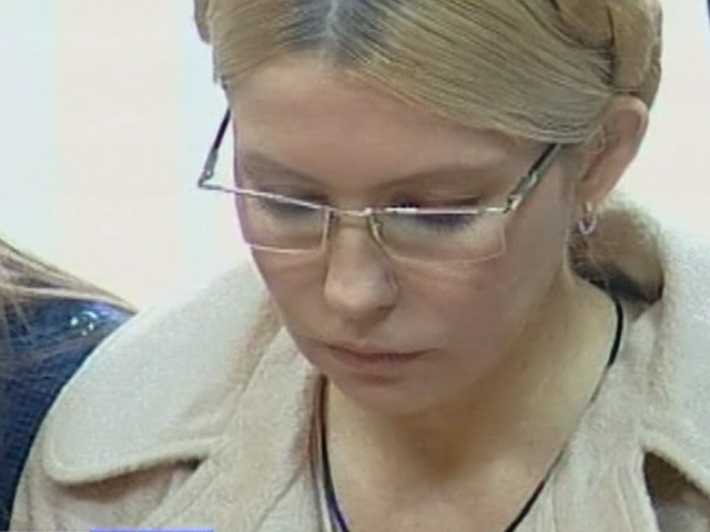 Интересы экс-премьера Украины Юлии Тимошенко в США лоббируют специально нанятые люди, в том числе через госдепартамент страны, заявил заместитель генпрокурора Украины