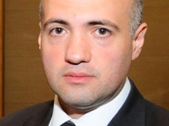 Бывший министр финансов Грузии Дмитрий Гвиндадзе, вызванный в субботу на допрос в антикоррупционное агентство МВД в качестве свидетеля по делу о банкротстве банка "Карту", пробыл на допросе пять часов