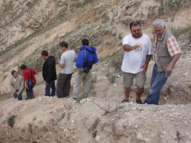 Удивительную археологическую находку сделали ученые во время раскопок на Кавказе. Они нашли древние стоянки людей Homo erectus, живших в этих местах два миллиона лет тому назад