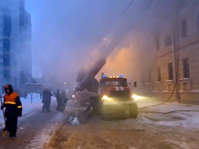 Четыре человека погибли при пожаре в бывшем общежитии Кировского завода в Санкт-Петербурге