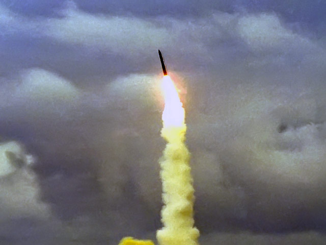 США провели успешное испытание межконтинентальной баллистической ракеты Minuteman III с усовершенствованной боеголовкой МК21
