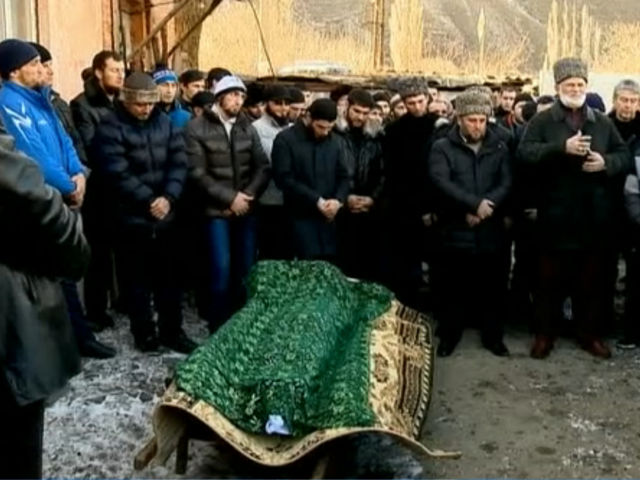 Накнануне на родине Дударова, в его доме в селении Чми, состоялась церемония прощания с погибшим