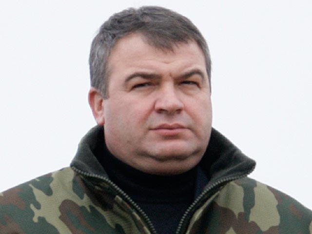 Анатолия Сердюкова, который в пятницу впервые посетил Следственный комитет, несколько раз вызывали повестками на допрос, но все приглашения он игнорировал, сообщил "Интерфаксу" источник, знакомый с ситуацией