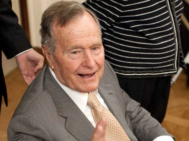Состояние здоровья бывшего президента США Джорджа Буша-старшего улучшается, однако он все еще находится в реанимационном отделении больницы в Хьюстоне