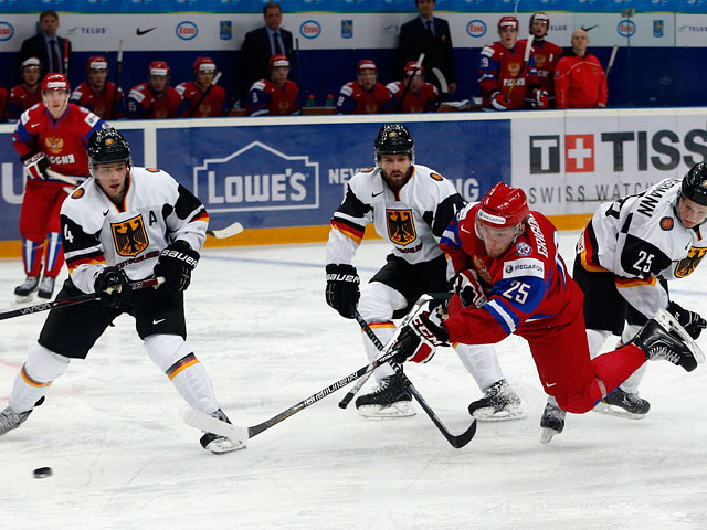 На уфимском чемпионате мира по хоккею среди молодежных сборных российская команда одержала третью победу, разгромив сверстников из Германии со счетом 7:0