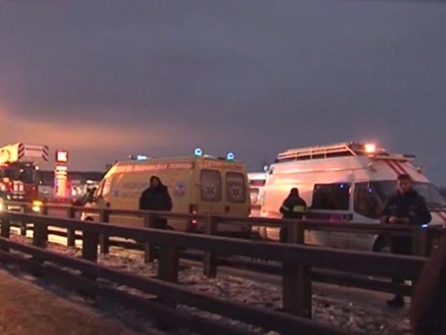 Пострадавшие в результате авиакатастрофы самолета Ту-204 в аэропорту "Внуково" по-прежнему находятся в тяжелом и крайне тяжелом состоянии, врачи продолжают бороться за жизни находящихся в реанимации пациентов